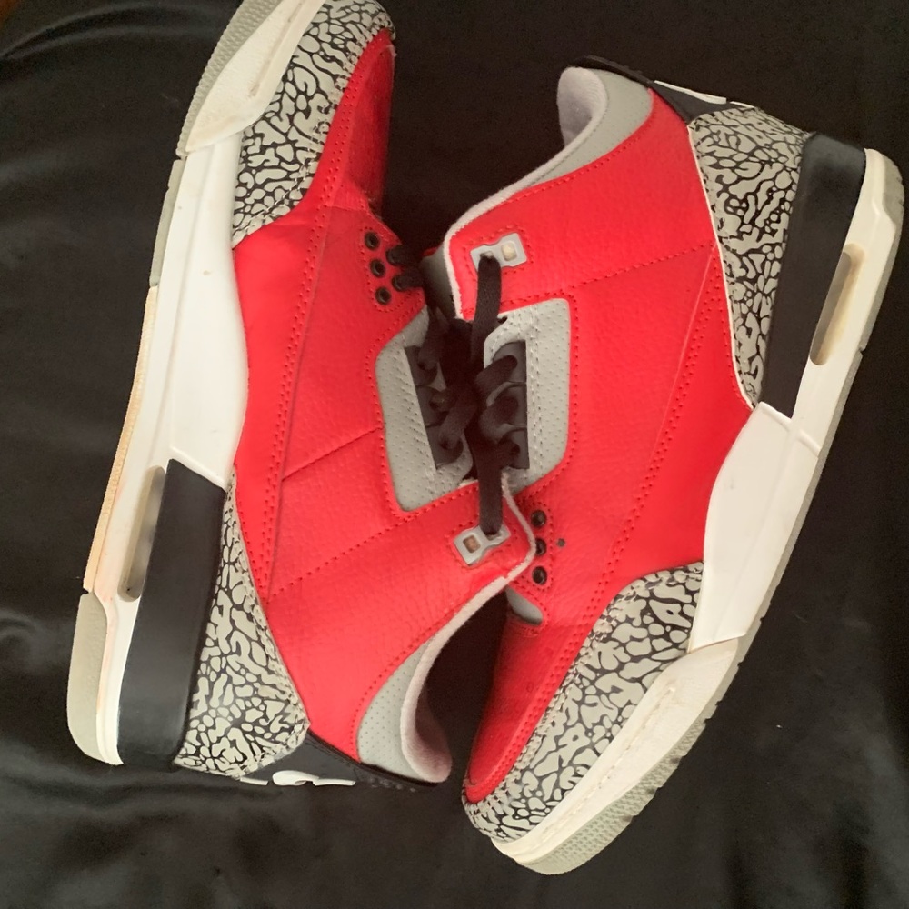 Retro Jordan 3 Se Unite Red Cement